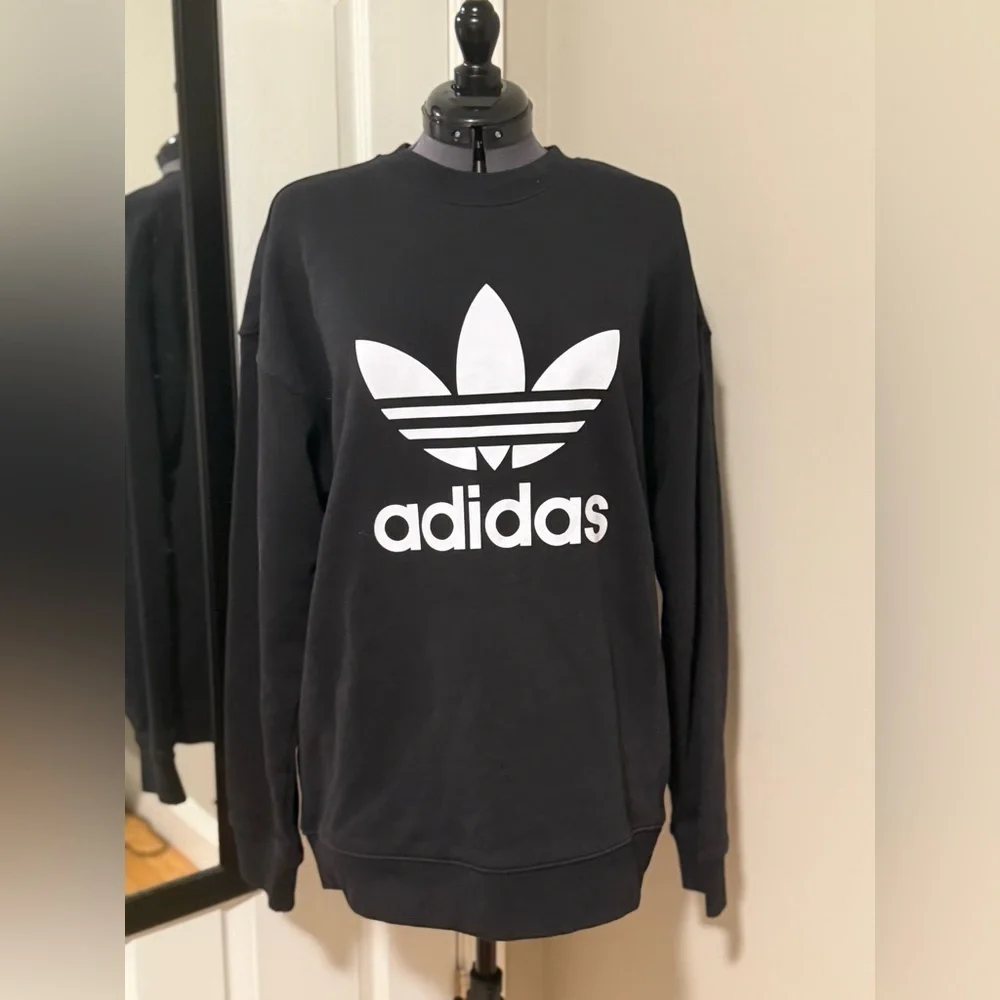 Gently Worn Adidas Black Sweat Shirt